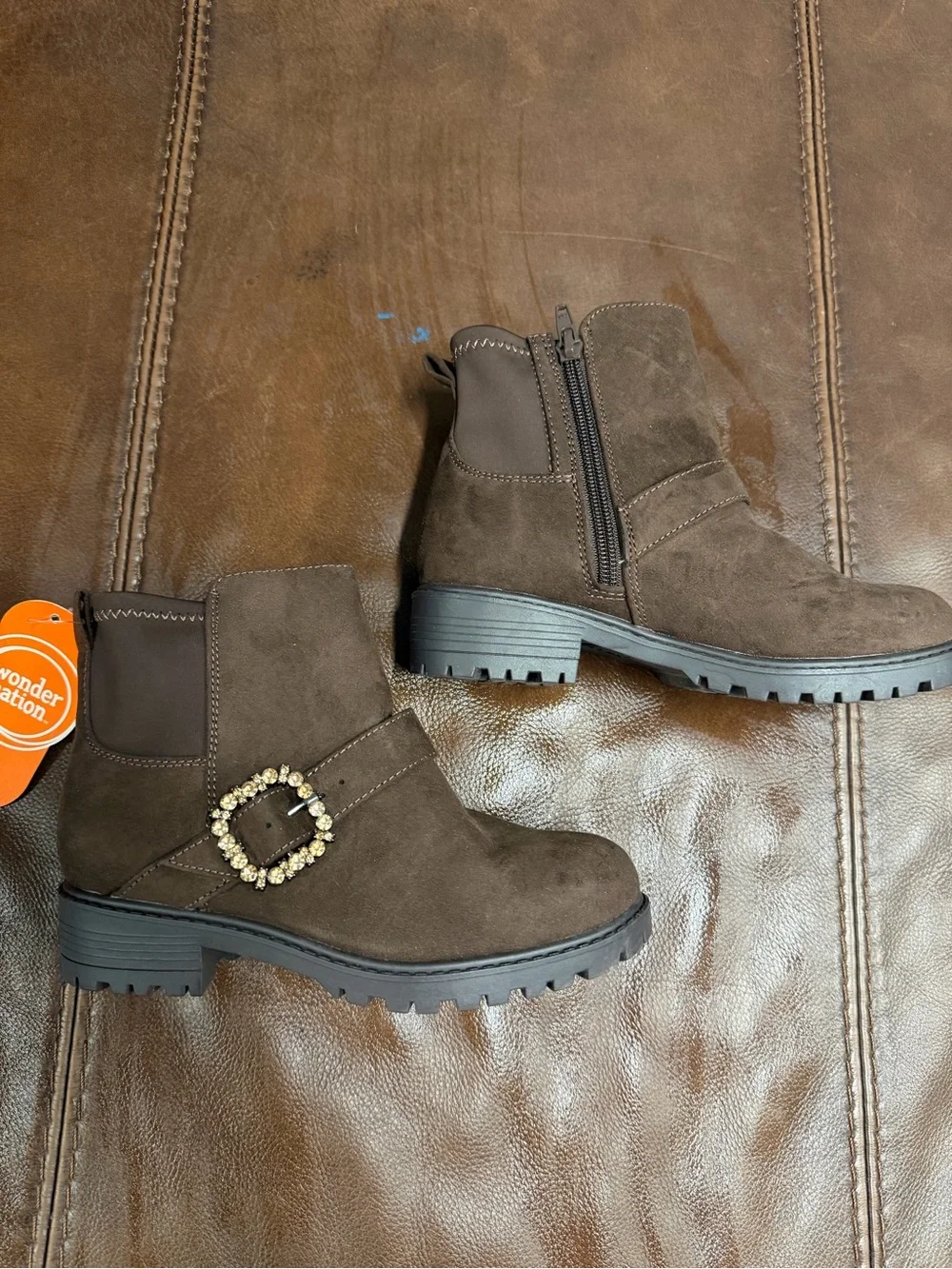 Kids Brown Suede Ankle Boots with Side Zipper & rhinestone buckle NWT Sz 1   122